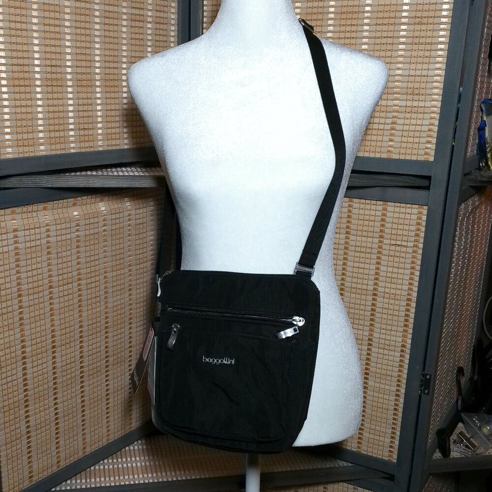 Black Baggallini Pocket Crossbody with RFID